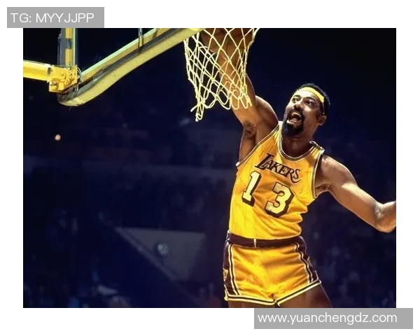 威尔特张伯伦与NBA初期冲突对现代篮球发展的深远影响分析