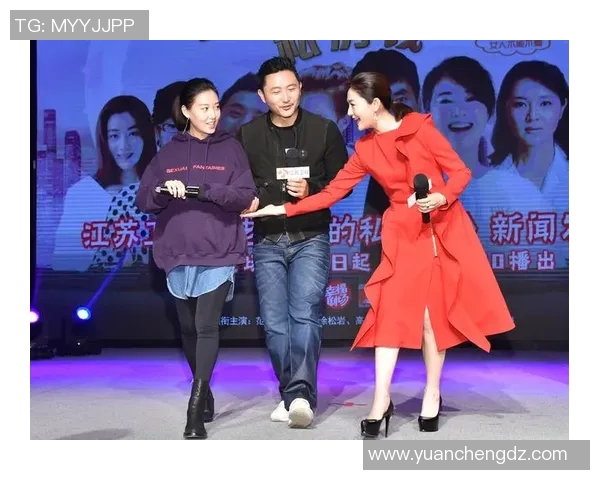 何超盈与足球明星的浪漫故事揭秘背后的情感与挑战